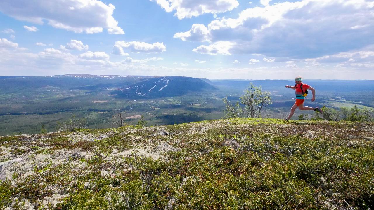 Fredrik_strang_springer_stöten_Sälen_berg